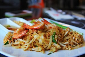 pad thai z kurczakiem