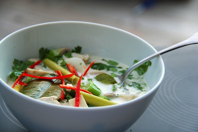zupa tom kha